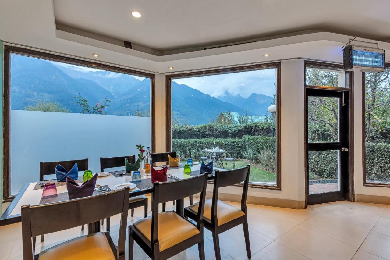 Club Mahindra Snow Peaks Manali Hotel Bagian luar foto