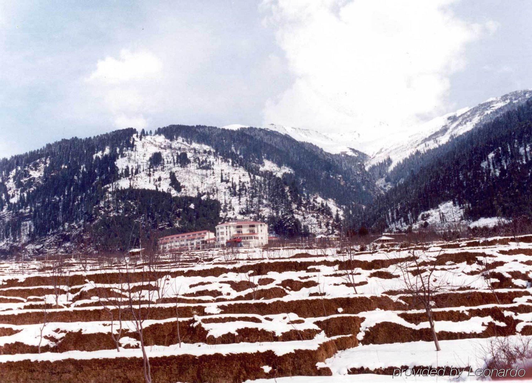 Club Mahindra Snow Peaks Manali Hotel Bagian luar foto